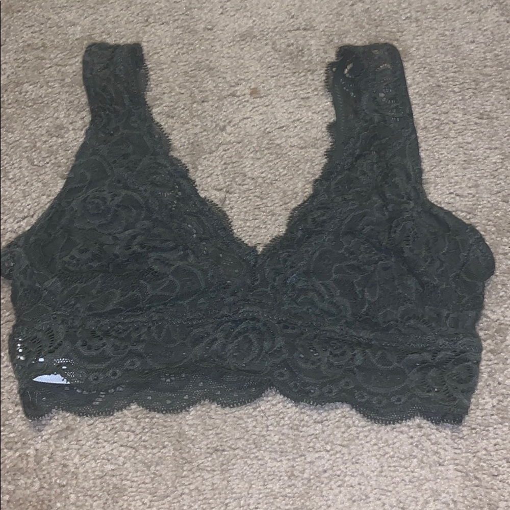 Women’s lace bralette